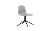 Billede af Normann Copenhagen Form Drejestol SH: 44cm - Partner Grey/Sort Aluminium