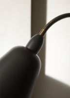 Billede af &Tradition Bellevue Floor AJ7 H: 130 cm - Stone Grey/Bronzed Brass