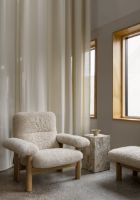 Billede af Audo Copenhagen Plinth Tall H: 51 cm - Sand Kunis Breccia