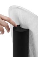 Billede af New Works Tense Portable Table Lamp - Black/White Tyvek