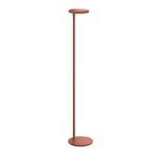 Billede af FLOS Oblique Gulvlampe USB-C H: 107,4 cm - Matte Rust