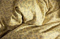 Billede af Juna Pleasantly Sengetøj 200x220 cm - Gul