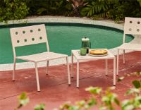 Billede af HAY Balcony Low Table 50x51,5 cm + 2 Balcony Lounge Chairs SH: 39 cm - Desert Green