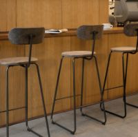 Billede af Mater Earth Stool Backrest SH: 74 cm - Coffee Waste Dark