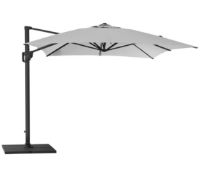 Billede af Cane-line Outdoor Hyde Luxe Tilt Parasol 300x300 cm - Dusty White inkl. Hyde Luxe Parasolfod Flise 50x50 cm 4 stk. - Grå Beton