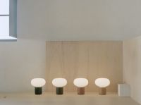 Billede af New Works Karl-Johan Portable Table Lamp H: 18 cm - Earth Red