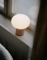 Billede af New Works Karl-Johan Portable Table Lamp H: 18 cm - Ochre Yellow