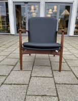 Billede af Snedkergaarden Arne Vodder BO90 - Olieret Amerikansk Valnød/Sort Savanne Læder