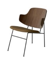 Billede af Audo Copenhagen The Penguin Lounge Chair  SH: 42 cm - Walnut/Re-Wool Yellow Ochre