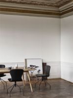 Billede af Bruunmunch PLAYchair Swing Fully Upholstered  - Black/Black Basic Leather