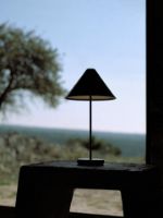 Billede af New Works Brolly Portable Table Lamp Ø: 16,5 cm - Steel Black