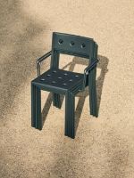 Billede af HAY Balcony Armchair SH: 46 cm - Dark Forest  OUTLET