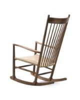 Billede af Fredericia Furniture 16000 J16 Wegner Gyngestol SH: 42 cm - Olieret Valnød/Naturfarvet Flet