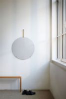 Billede af Moebe Wall Mirror Ø: 70 cm - Brass