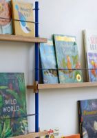 Billede af Moebe Magazine Shelving 188x162 cm - Oak/Deep Blue