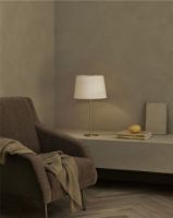 Billede af GUBI 9205 Table Lamp H: 57 cm - Brass/Canvas 