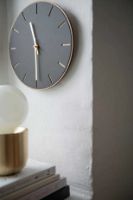 Billede af Hemverk Vægur Ø: 28 cm – Nero Oak/Gold