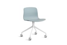 Billede af HAY AAC 14 About A Chair SH: 46 cm - White Powder Coated Aluminium/Dusty Blue