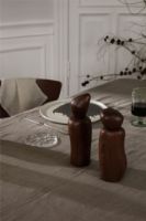 Billede af Ferm Living Cairn Grinder H: 18,8 cm - Ash/Dark Brown 