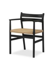 Billede af Bernstorffsminde Møbelfabrik BM2 Armstol SH: 46 cm - Sortlakeret Eg/Natur Flet