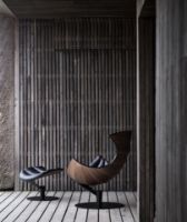 Billede af Bruunmunch The Lobster Chair SH: 39 cm incl. Footstool - Walnut / Black