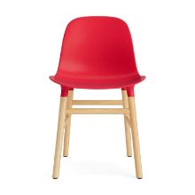 Billede af Normann Copenhagen Form Stol SH: 44cm - Eg/Lys Rød