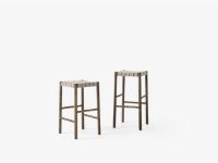 Billede af &Tradition TK8 Betty Bar Chair H: 76 cm - Smoked Oak/Natural Webbing