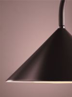 Billede af Frandsen Grasp Portable Table Lamp H: 72 cm - Matt Beetroot