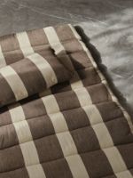 Billede af Ferm Living Strand Quilted Mattress L: 180 cm - Carob Brown/Parchment