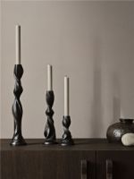 Billede af Ferm Living Gale Candle Holder Large H: 37,5 cm - Blackened Aluminium