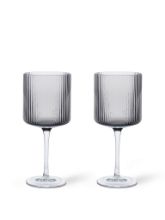 Billede af Ferm Living Ripple Red Wine Glasses H: 18,2 cm - Set of 2 - Smoked Grey