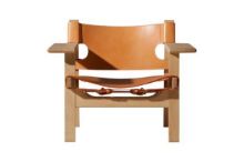 Billede af Fredericia Furniture 2226 Den Spanske Stol af Børge Mogensen SH: 33 cm - Cognac Læder/Olieret Eg