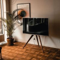 Billede af Kristian Juul ELLA TV-Stander H: 108,5 cm - Eg