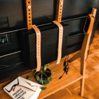 Billede af Kristian Juul Konsolophæng til TV-Stander - Sort/Messing