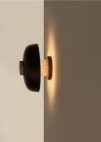 Billede af Audo Copenhagen Reverse Wall Lamp Ø: 24,3 cm - Beige/Bronzed brass