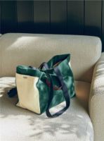 Billede af HAY Weekend Bag Small 26x35,5 cm - Dark Green Multi 