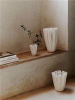 Billede af Ferm Living Dedali Vase H: 11 cm - Off-White