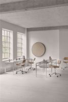 Billede af Vipp 453+ Swivel Stol m. Hjul - Aluminium/Camel Leather