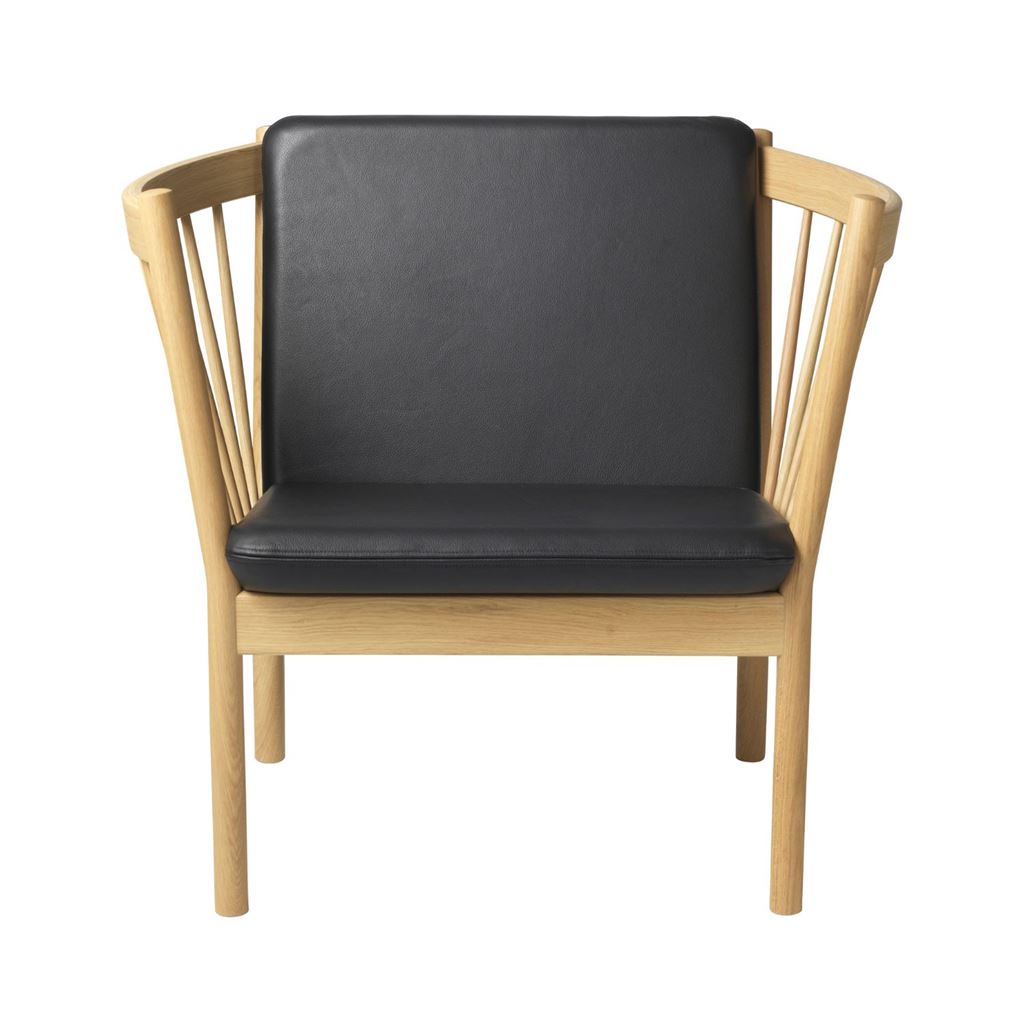 Billede af FDB Møbler Erik Ole Jørgensen J146 Lænestol H: 79,5 cm - Eg/Sort Denver Læder