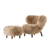Billede af &Tradition Little Petra VB1 Loungechair & Pouf - Oiled Walnut/Sheepskin Honey 08