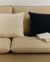 Billede af Fredericia Furniture 8240 Grid Pude 40x60 cm - Tekstil/Off-White